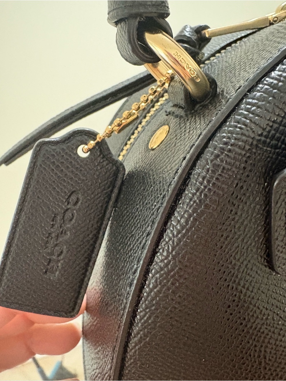 Coach - Jordyn Backpack black with gold hardware - Picture 11 of 14